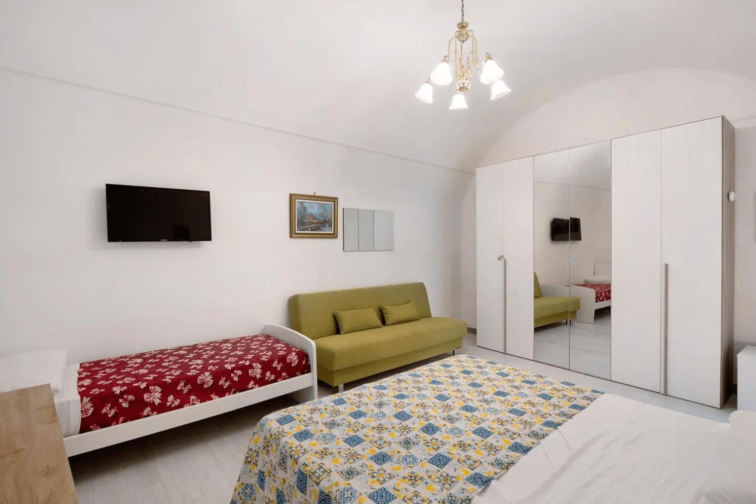 Casa Vacanze - Villa Ida Apartments Віко-Екуенсе Екстер'єр фото
